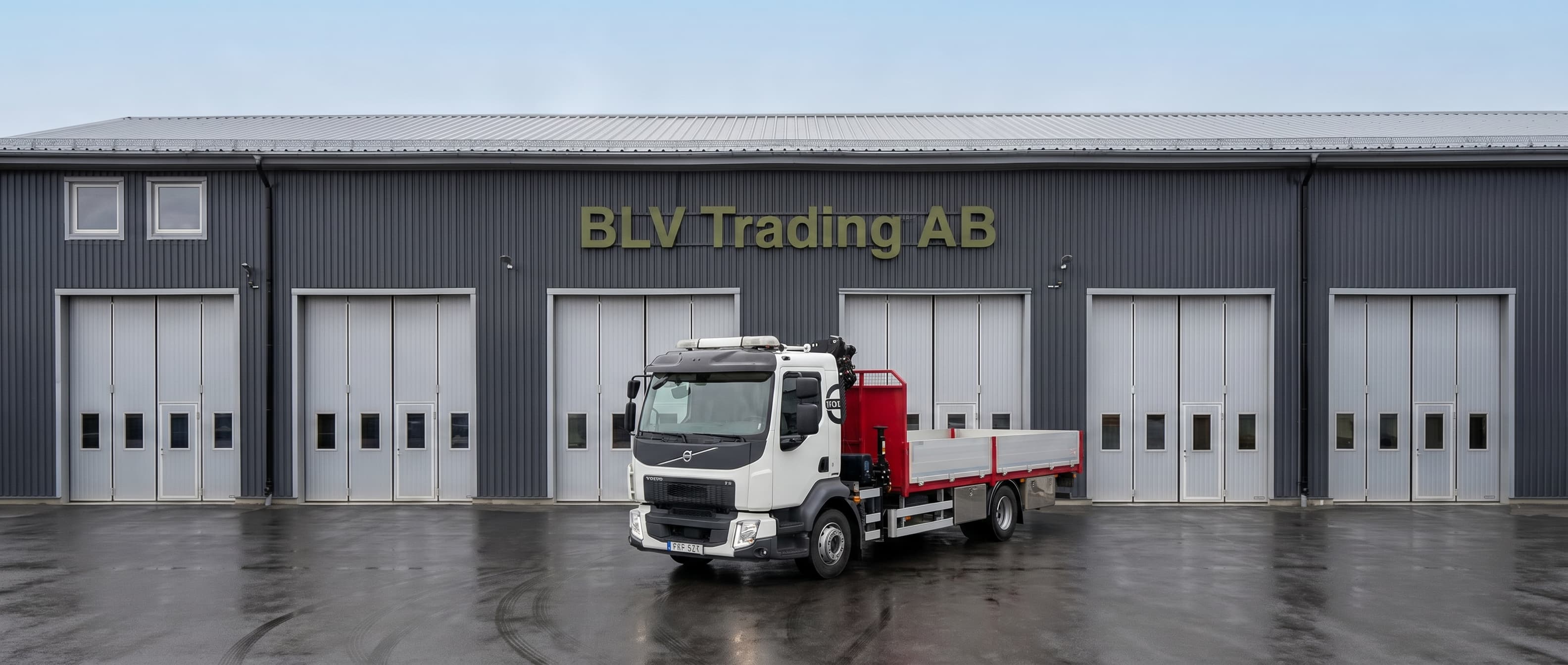 BLV Trading kranlastbil i drift